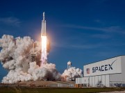 SpeaceXFalconHeavy发射成功，回顾人类大型太空载具发展史