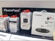 [COMPUTEX2018]PhotoFast推出高质感10W与双10W无线充电板、实现边充电边备份的PhotoCube