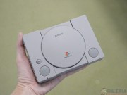 迷你复刻PlayStationClassic开箱啦！重温情怀的小巧机身与复古游戏