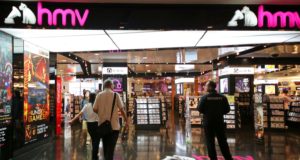 HMV实体店宣布清盘，都怪AirPods耳机太受欢迎所拖累！？