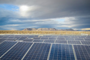 中国积极推动无补贴绿能专案，太阳能市场有望回稳