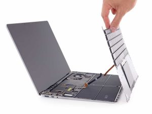 iFixit 0 分！Surface Laptop 完全无法自行维修