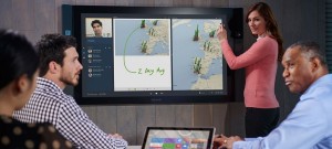 微软企业会议用大型平板 Surface Hub，出货延至 2016 年 1 月