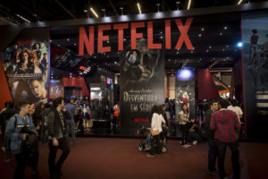 Netflix 赢得金球奖，投资者看好，股价大涨 5%