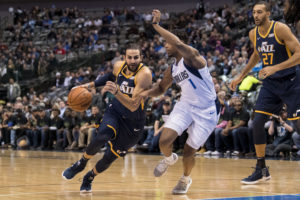 Twitter 转播 NBA 球赛，摄影机只盯一个人