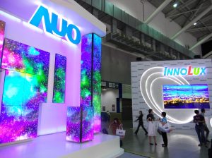 面板双虎 Mini LED 产品相继亮相，为市场发展持续加温