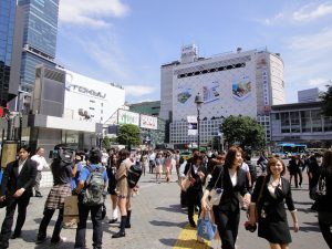 日本面对高龄化社会，比起移民更想要自动化