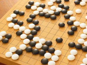 顶尖围棋选手很多，但顶尖围棋 AI 似乎只有一个