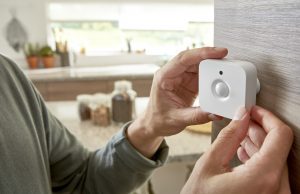 Philips Hue 智慧居家新成员 : 动作感测器，在夜里为你自动点灯