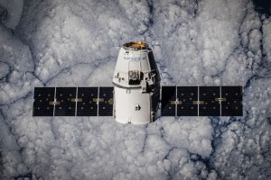 拿下 NASA 任务订单，SpaceX 最快于 2017 年送美国太空人上太空站