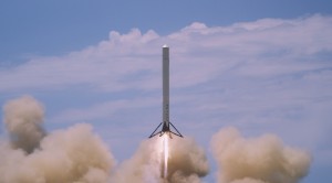 绝不浪费！SpaceX 试图回收火箭