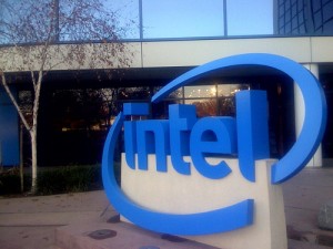 Intel 第 3 季财报优于预期 却第 4 季展望不佳使股价重跌逾 5%