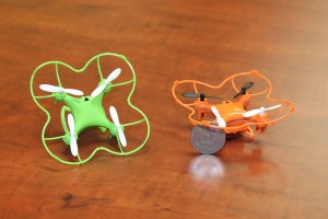 全球最小飞行器 Nano Drone 升级后不怕撞，一架只要 35 美元