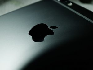 iPhone 8 传保护贴首曝光，玄机不少