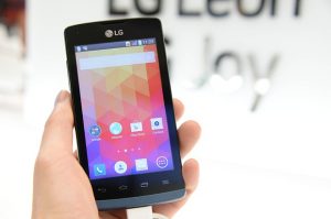 LG V30 要用？传 LGD E5 厂 7 月量产 OLED 面板