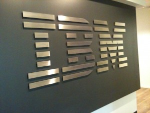 IBM 本周持续进行全球裁员动作，将影响多达 1.4 万名员工