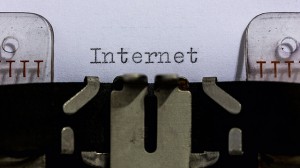 Internet 还是 internet？美媒这样说