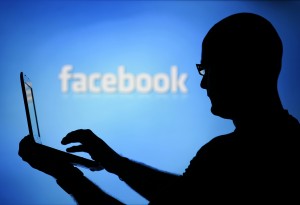 提升用户发文欲望再一招，传 Facebook 开发独立拍照、直播录影 App