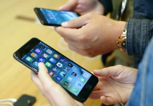 英特尔芯片害的？传 iPhone 7 设定飞航模式就“回不来了”