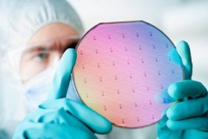 台积电加持与3D NAND 夯，日本设备商订单冲上 9 年高