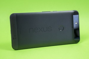 同样采用骁龙 810 的 Nexus 6P，是否解决了发热的问题？