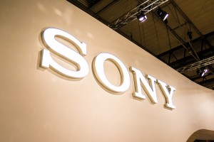 智能手机大战最大赢家！Sony CMOS 卖到没库存