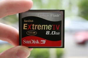 三星抢单，SanDisk 首季获利大减 86%