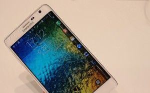 解决起火问题，Galaxy S6 改用内藏式新型电池