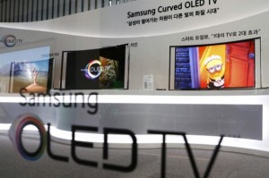 三星可挠式 OLED 面板量产、DP 部门 Q4 营益年增 327%