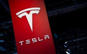 为什么 Tesla 特斯拉千兆电池工厂可能改变世界？