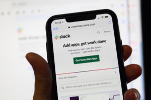 Slack 修补 2015 年漏洞，并且通知用户尽快更改密码