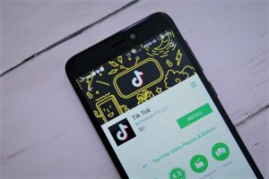 TikTok 强调不会审查香港相关内容，但仍难消弭怀疑者的疑虑