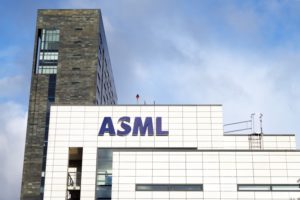 ASML：目前仍未收到 EUV 出口中国许可，但其他厂商抢着要