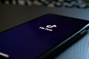 英媒：TikTok 拟重设总部于伦敦，英国-同意