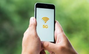 5G 手机价格下滑带动渗透率，台厂封测吃补