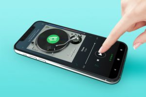 苹果 Apple One 优惠太香，Spotify 盘中股价一度吓跌 7%